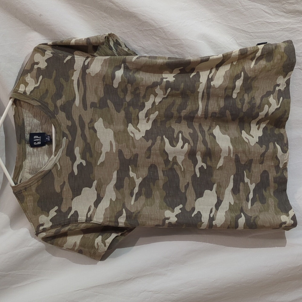 GAP | Camo Print Short Sleeve T-Shirt Cotton | M